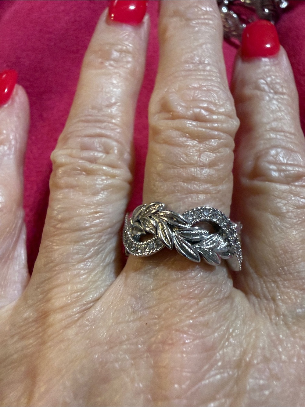 New Women’s Sterling Silver over Stainless Steel leaf & crystals Ring size 6 & 9